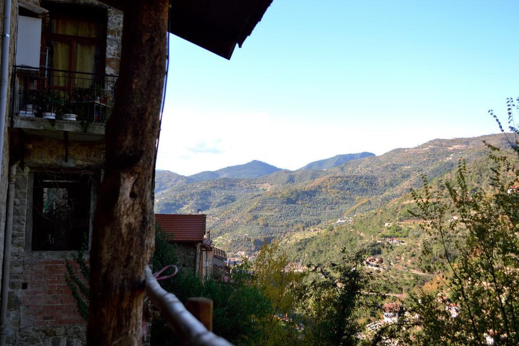 B&B Da Marta Apricale Rum bild